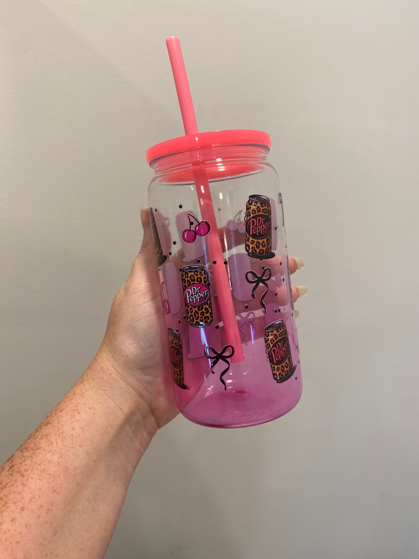 Ready to ship - 16oz plastic cup w/lid