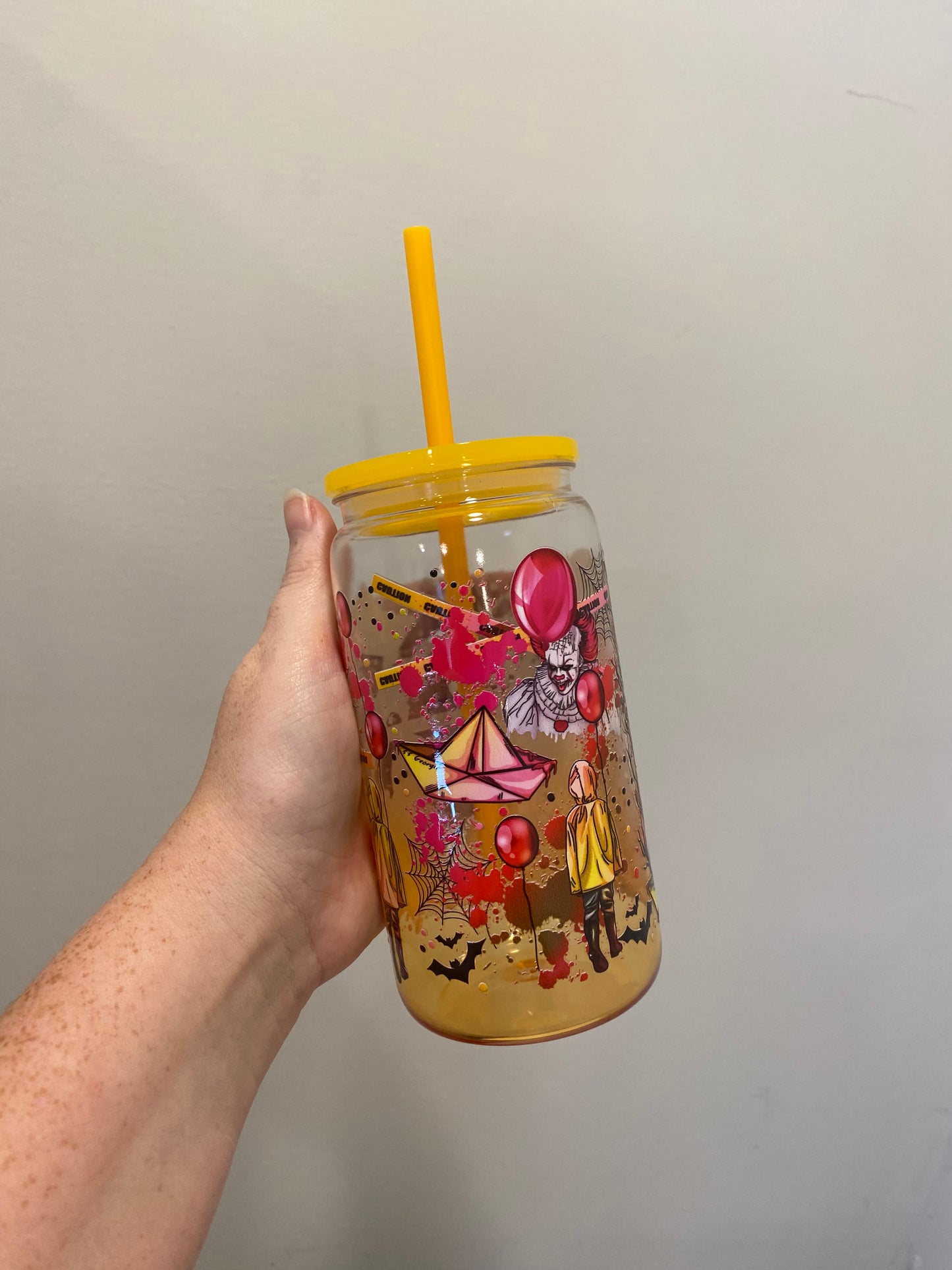Ready to ship - 16oz plastic cup w/lid