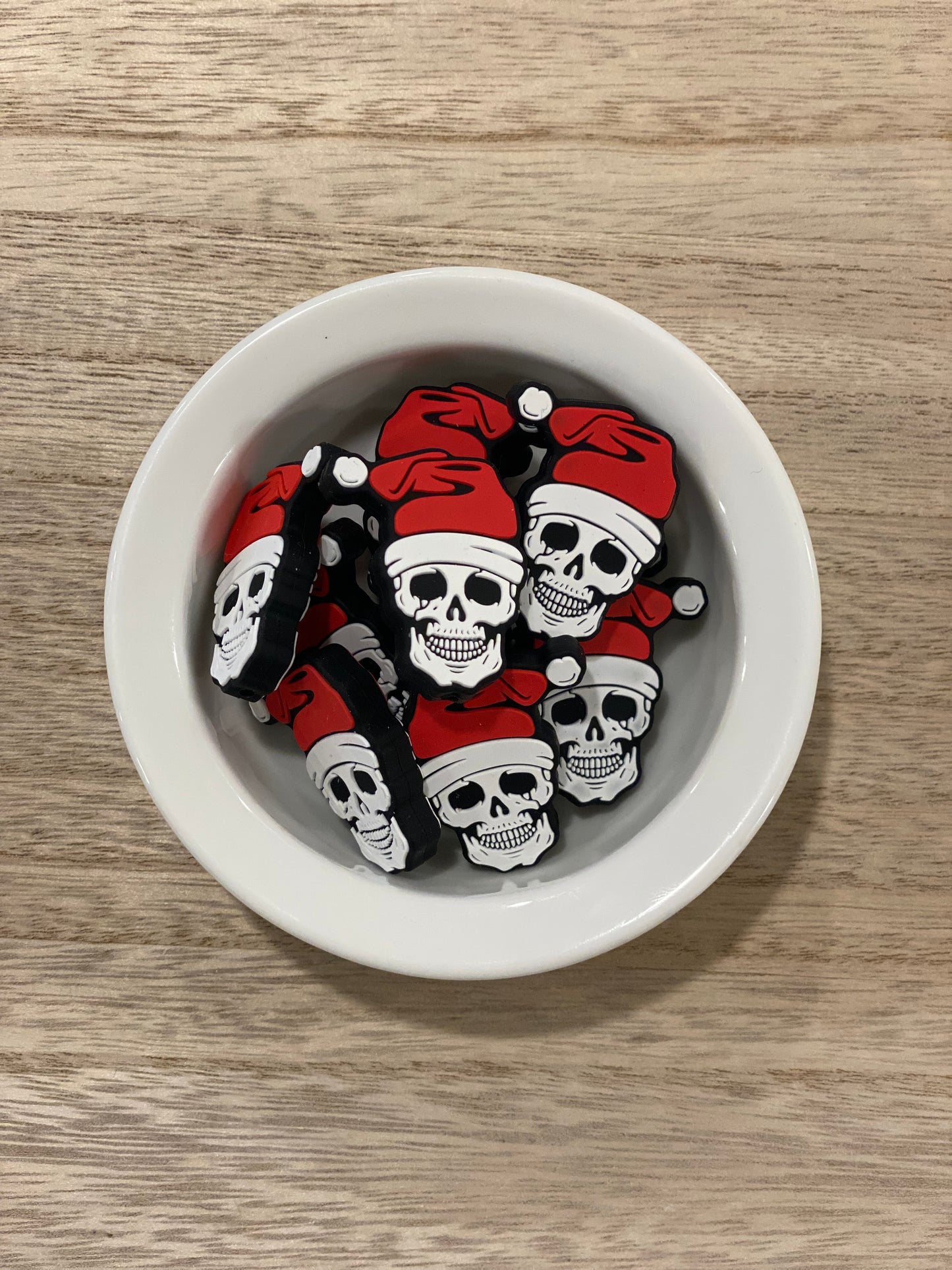 Skull with Santa Hat - Focal